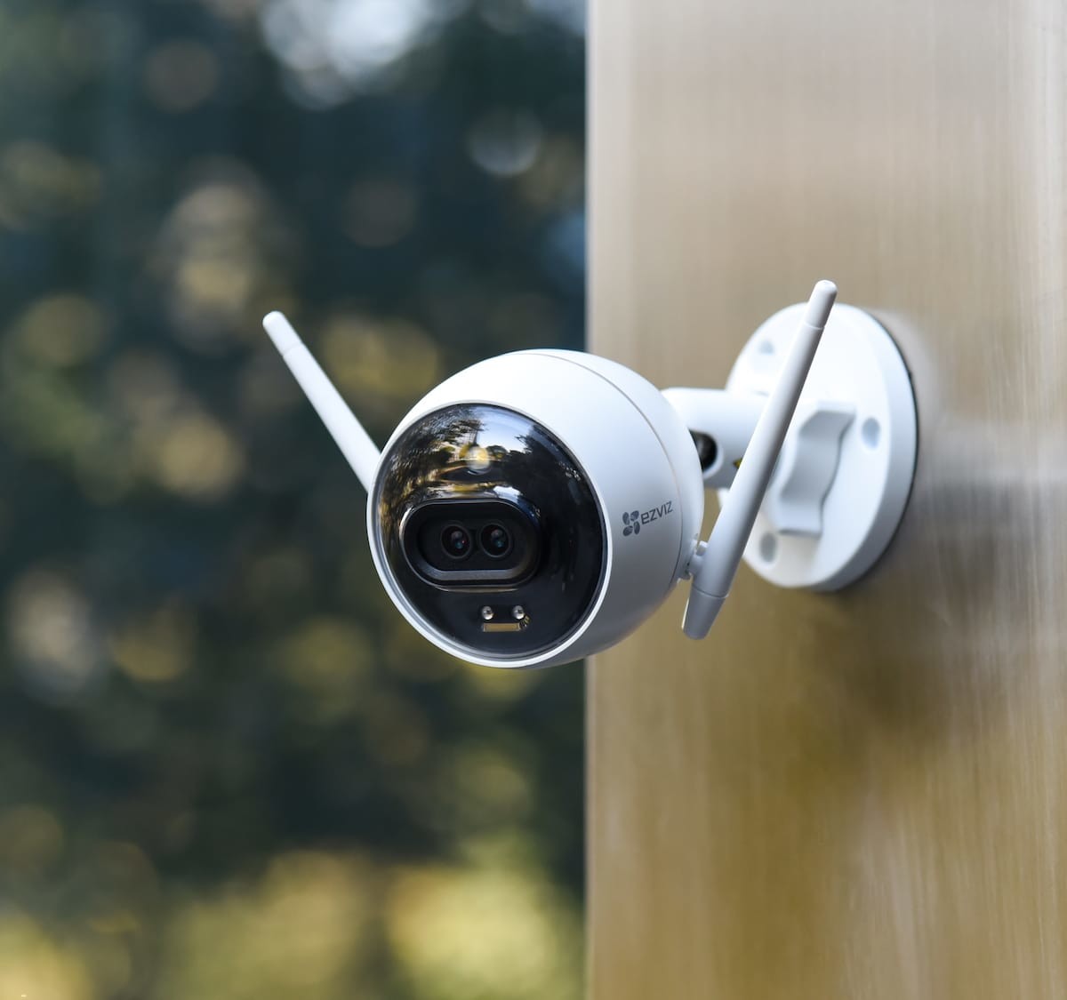 EZVIZ C3X AI-powered camera provides incredibly vivid, colorful nighttime images » Gadget Flow